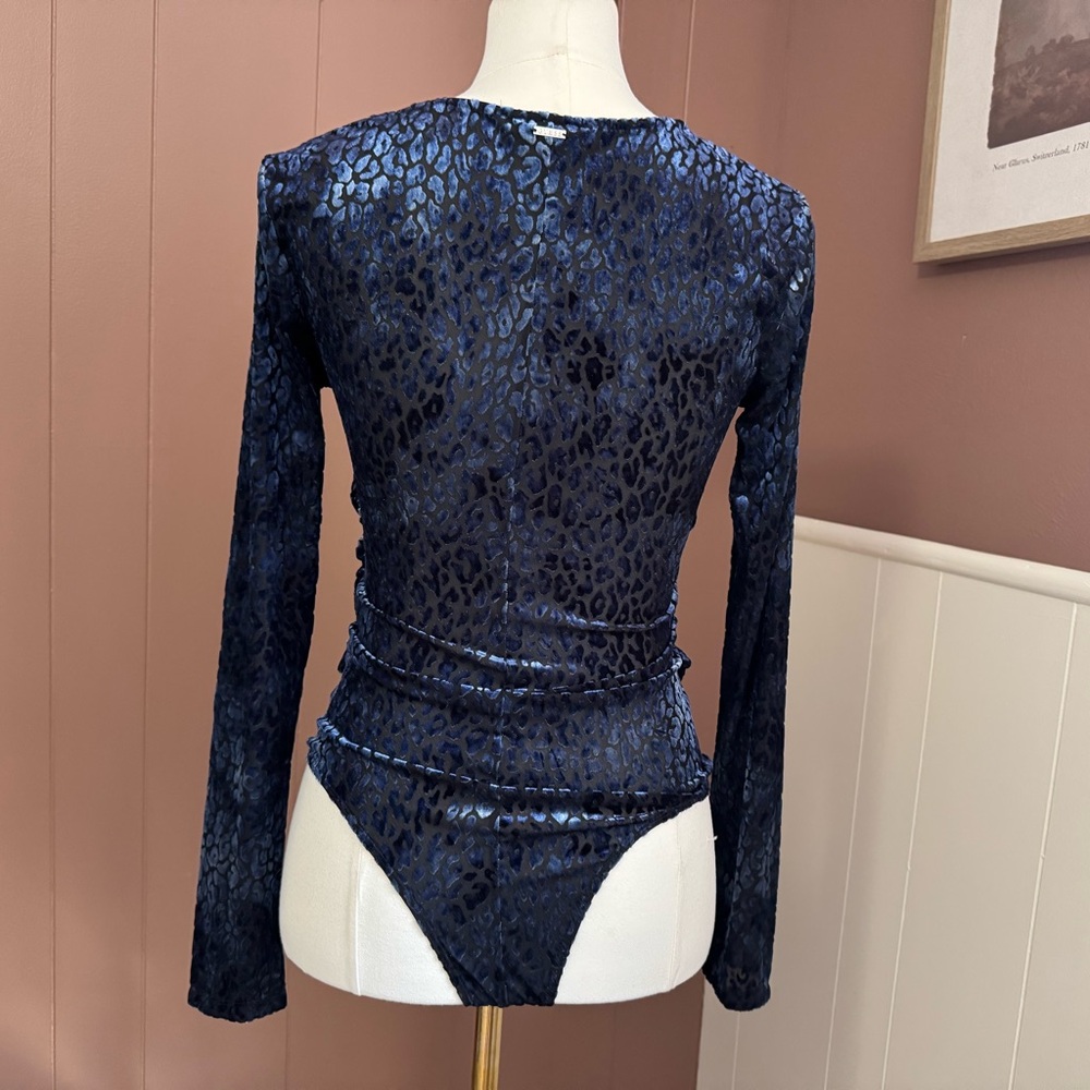 Guess Belinda Animal Print Velvet Long Sleeve Bodysuit - Picture 2 of 13